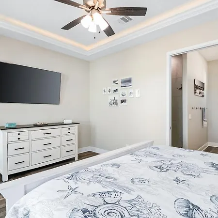 Stylish 4Br Crystal Beach Retreat Walk To Beach Bolivar Peninsula Exterior foto