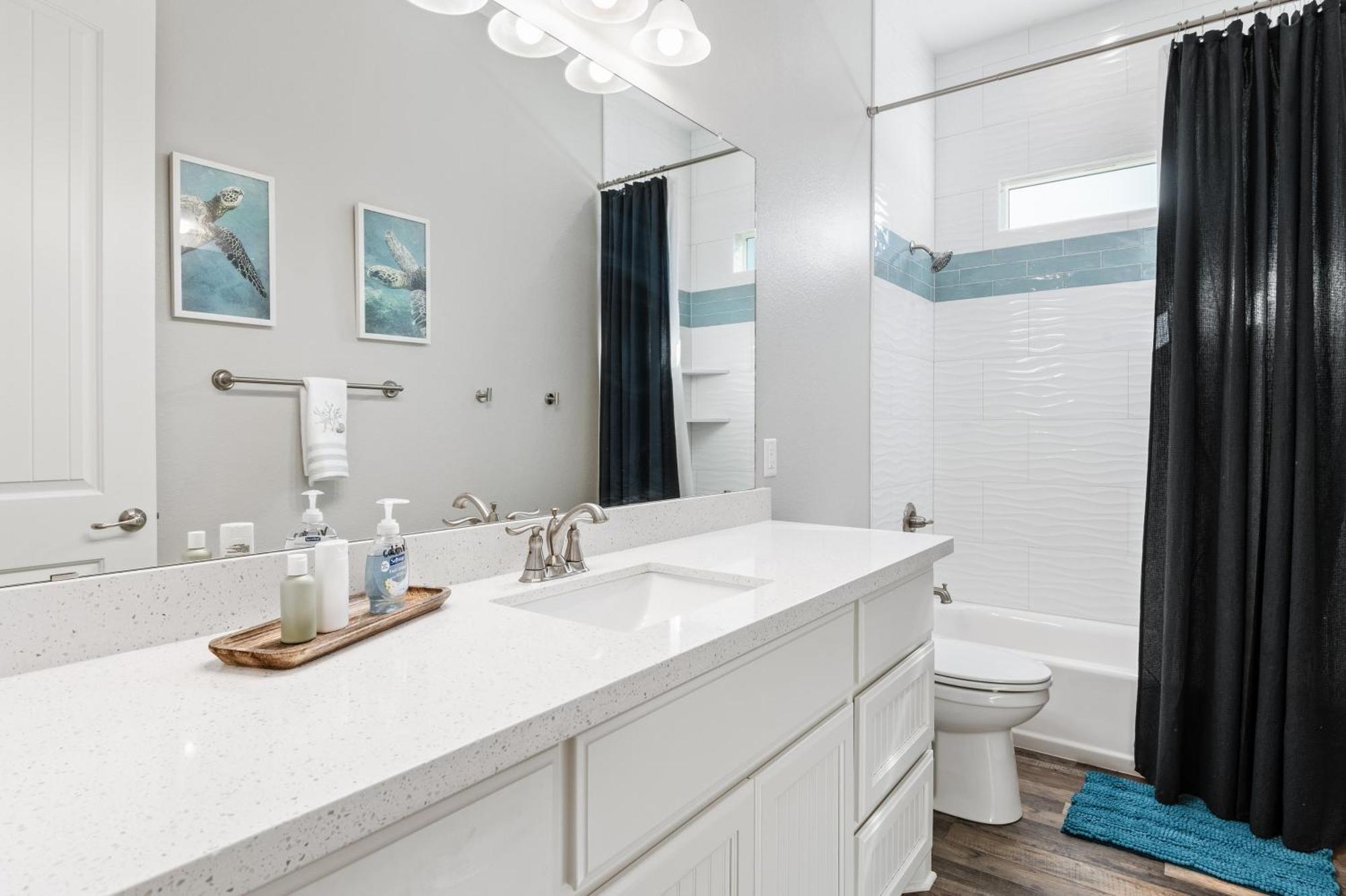 Stylish 4br Crystal Retreat Walk To *